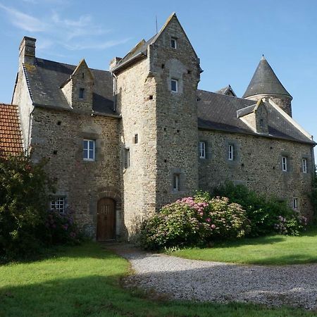 הוילה Saint-Patrice-de-Claids Manoir De La Guerrie מראה חיצוני תמונה